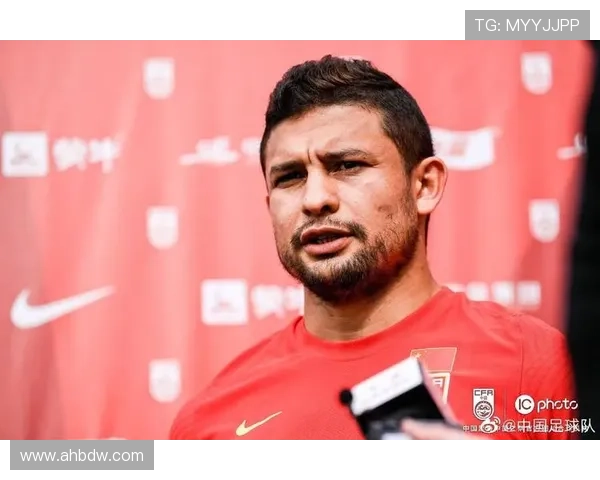 艾克森退役后仍送春节祝福三年