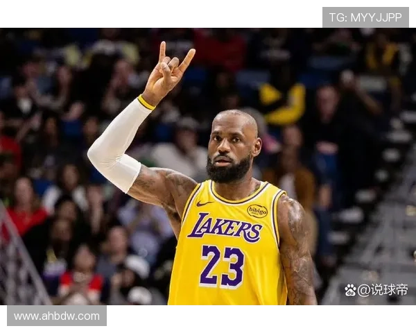 [NBA]詹姆斯上篮偏出 里弗斯跟进补篮命中.